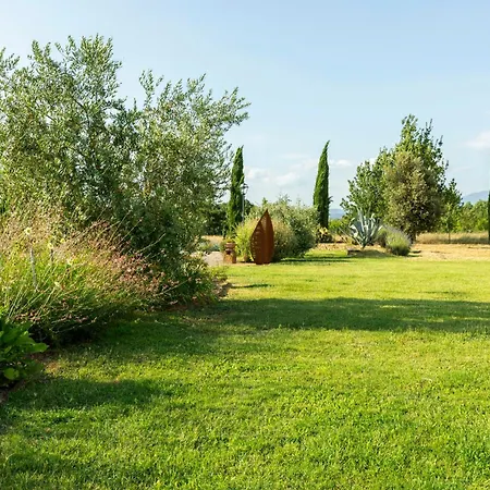 Appartement House With Wood-fired Oven Near